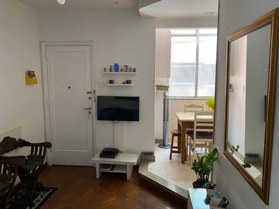 ריו דה ז'ניירו Charmoso Apartamento Na Av. Atlantica, Copacabana מראה חיצוני תמונה